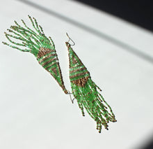 Load image into Gallery viewer, Stella