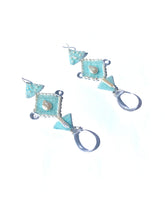 Load image into Gallery viewer, Anansa Quartz and Pearl Glow in the Dark Earring