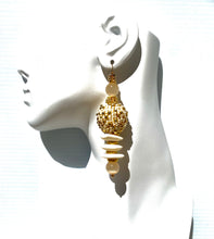 Load image into Gallery viewer, Valeria Earring

